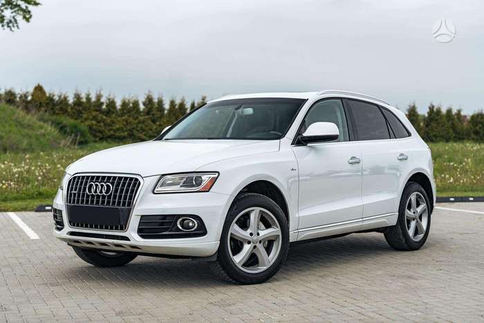 Audi Q5, 2.0 l., off-road / crossover