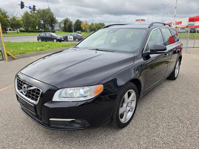 Volvo V70, 2.4 l., wagon