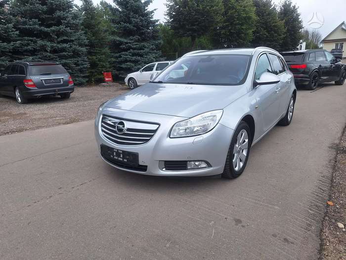 Opel Insignia, 2.0 l., wagon