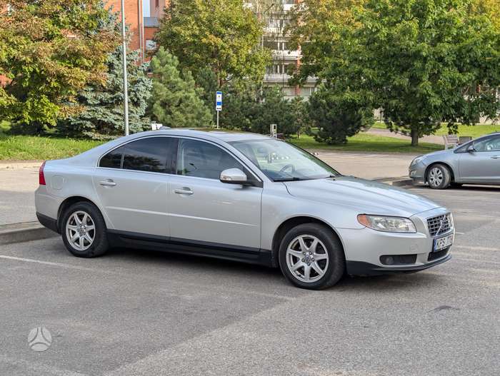 Volvo S80, 2.4 l., Седан