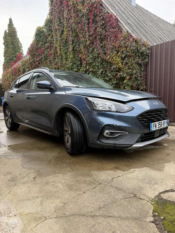Ford Focus, 1.0 l., hatchback