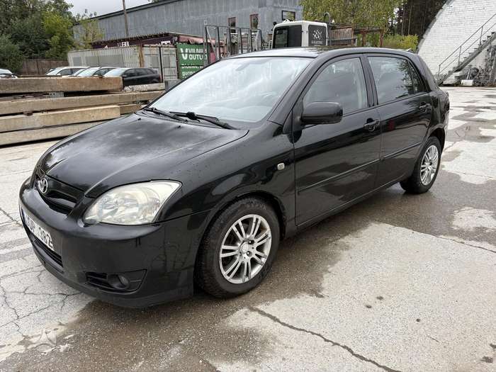 Toyota Corolla, 2.0 l., Хэтчбек