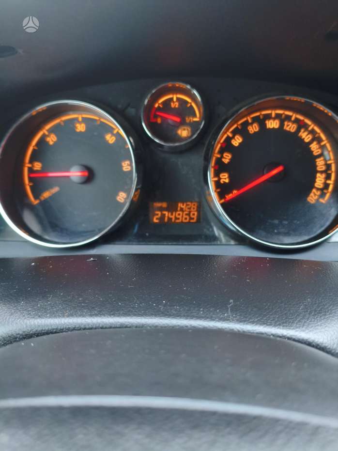 Opel Antara, 2.2 l., off-road / crossover