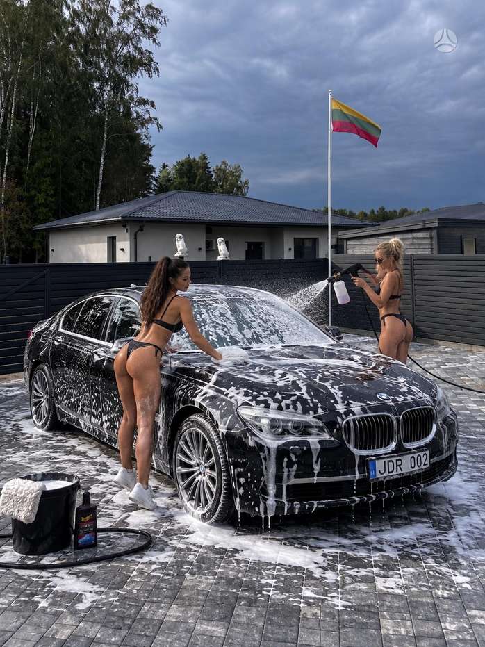 BMW 740, 3.0 l., Седан