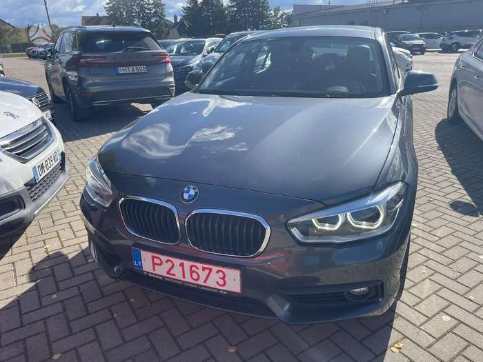 BMW 118, 1.5 l., Хэтчбек