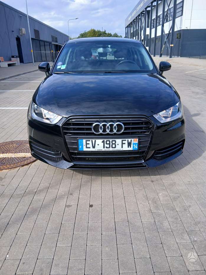 Audi A1, 1.0 l., Хэтчбек