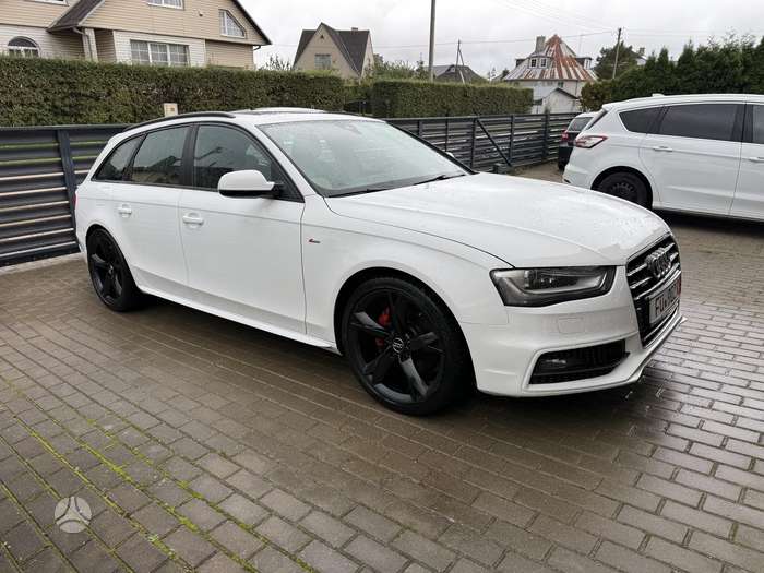 Audi A4, 3.0 l., universalas