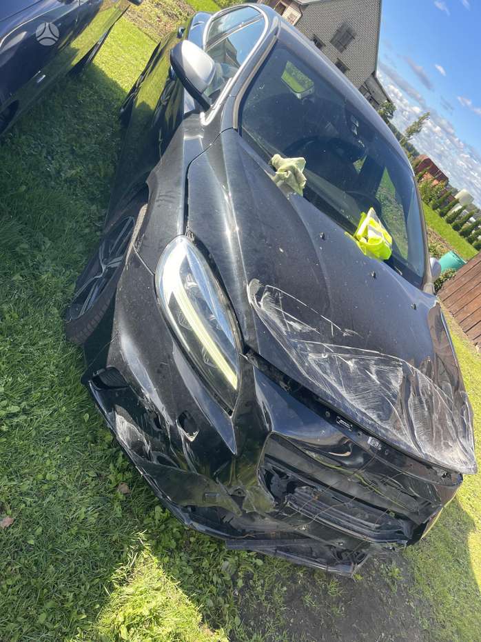 Volvo V40, 2.0 l., Хэтчбек