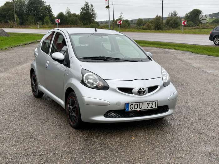 Toyota Aygo, 1.0 l., hatchback