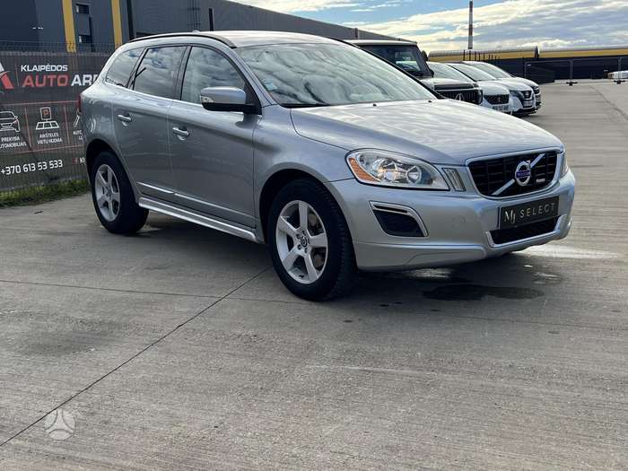 Volvo XC60, 2.4 l., off-road / crossover