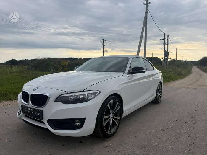 BMW 228, 2.0 l., coupe