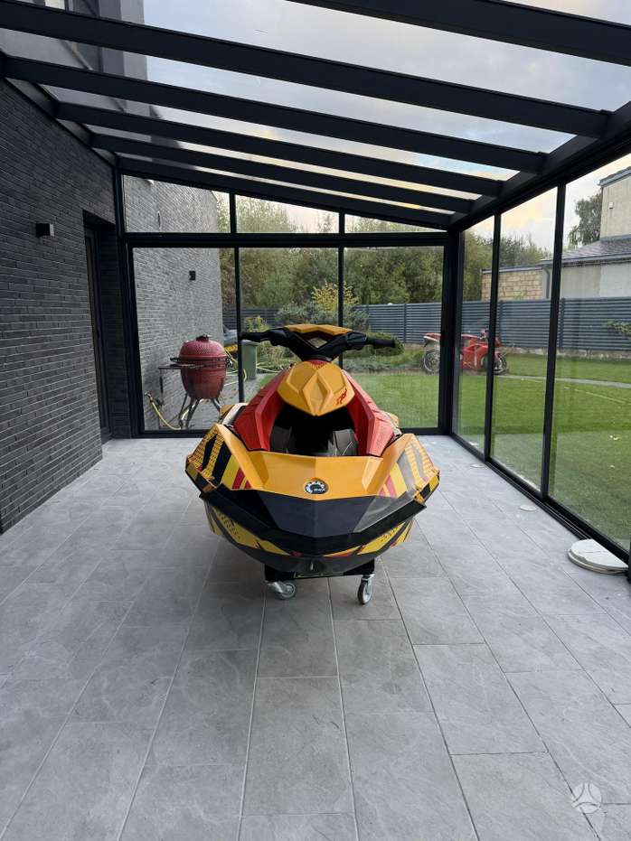 Sea-Doo Spark, jet skis