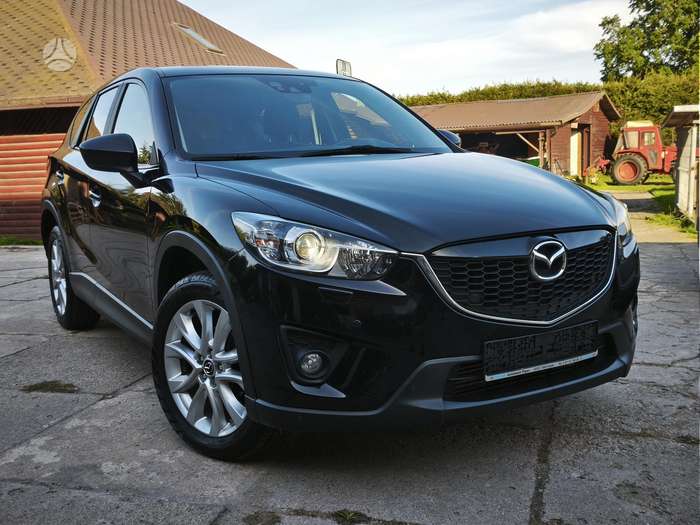 Mazda CX-5, 2.2 l., off-road / crossover