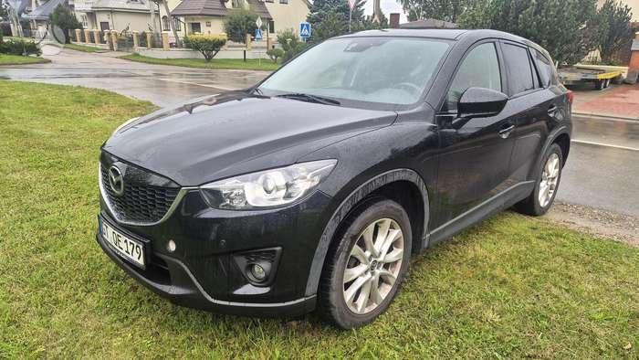 Mazda CX-5, 2.2 l., off-road / crossover