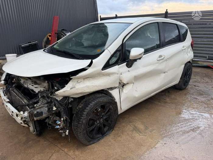 Nissan Note, 1.5 l., hatchback