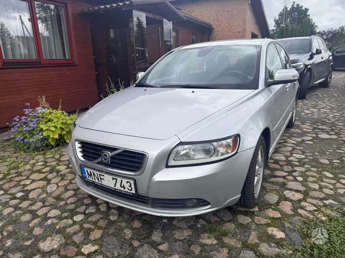 Volvo S40, 2.0 l., Седан