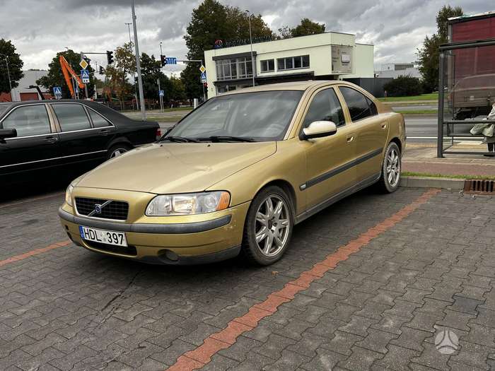 Volvo S60, 2.4 l., Седан