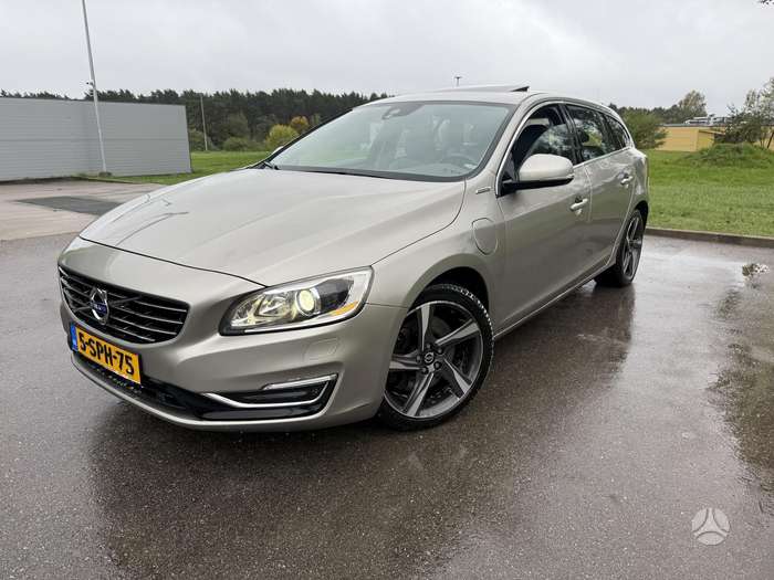 Volvo V60, 2.4 l., Универсал