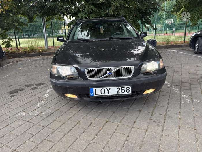 Volvo V70, 2.4 l., wagon