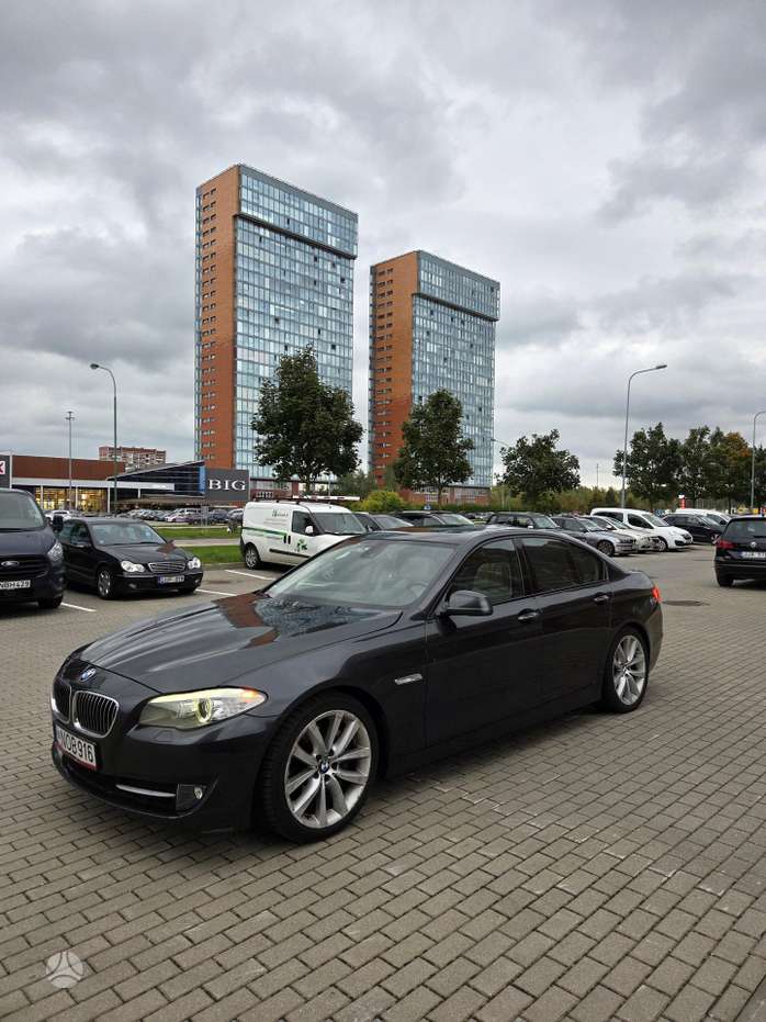 BMW 530, 3.0 l., Седан