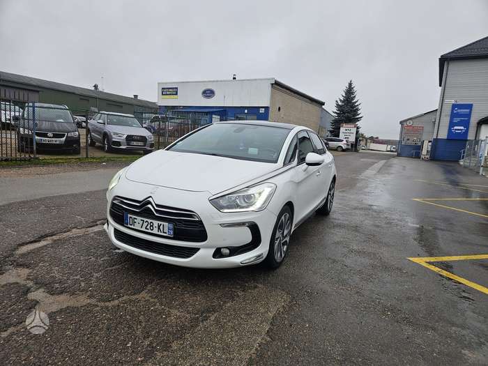 Citroen DS5, 2.0 l., Хэтчбек