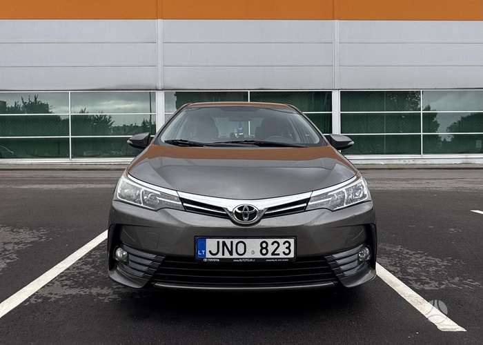 Toyota Corolla, 1.4 l., Седан