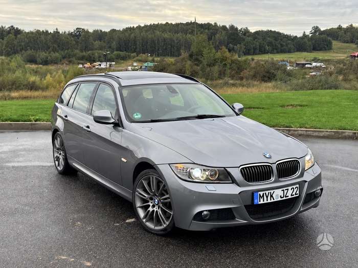 BMW 330, 3.0 l., wagon