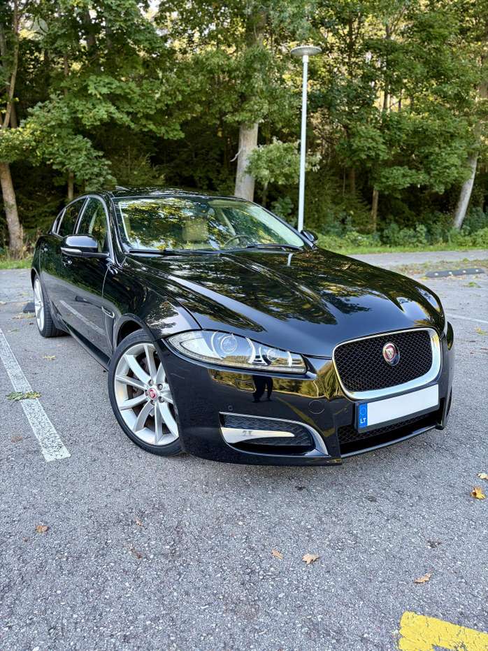 Jaguar XF, 3.0 l., Седан