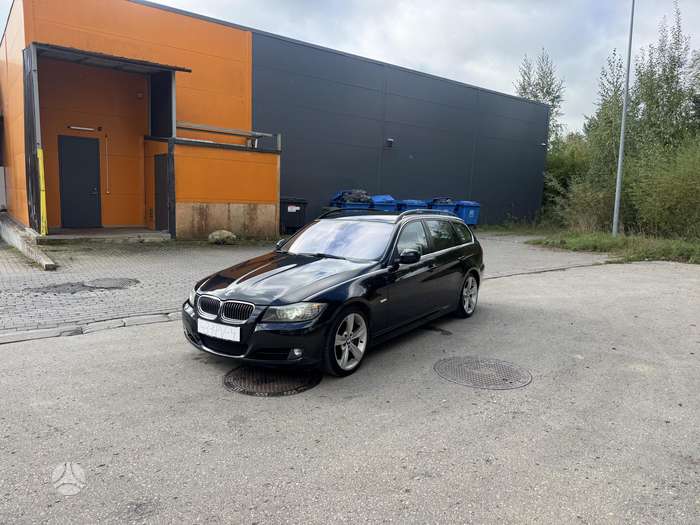 BMW 320, 2.0 l., universalas