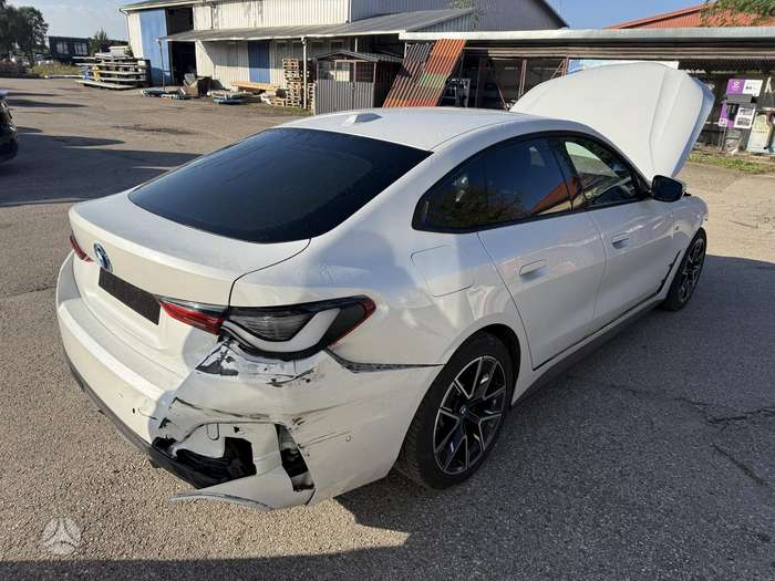 BMW i4, saloon / sedan