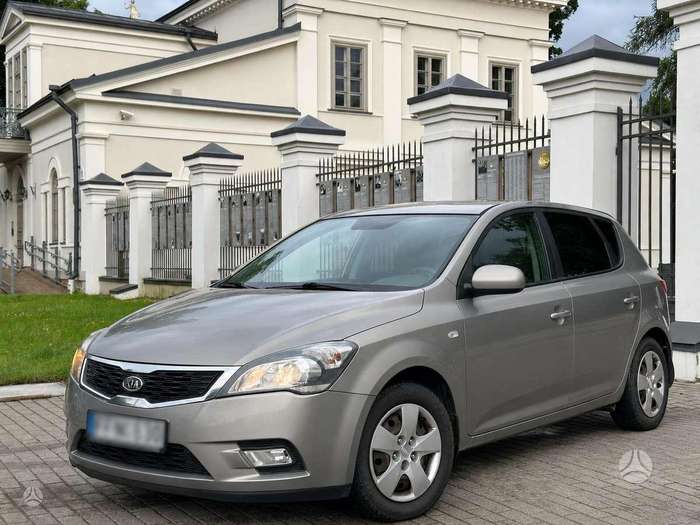 Kia Ceed, 1.6 l., hatchback