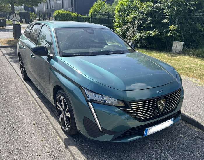Peugeot 308, 1.2 l., Универсал