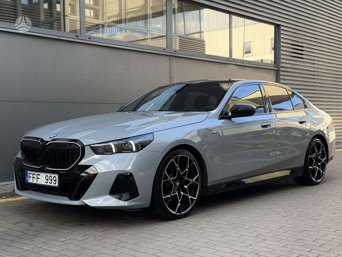 BMW 520, 2.0 l., Седан