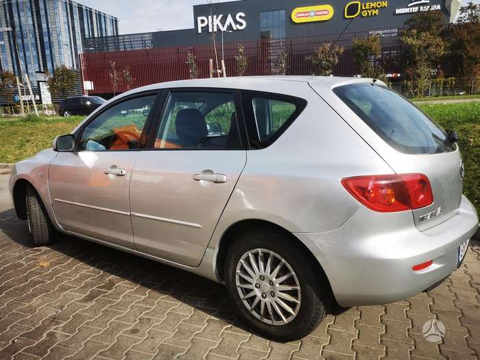 Mazda 3, Хэтчбек