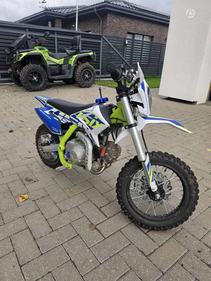 Asix XB-18 70cc, krosiniai