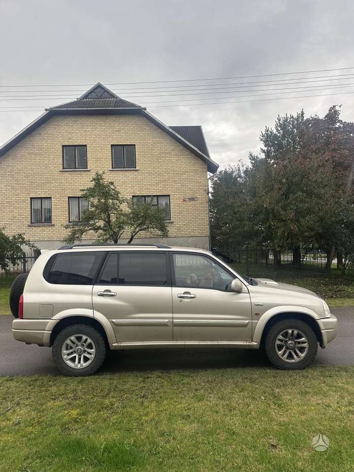 Photo 2 of 4