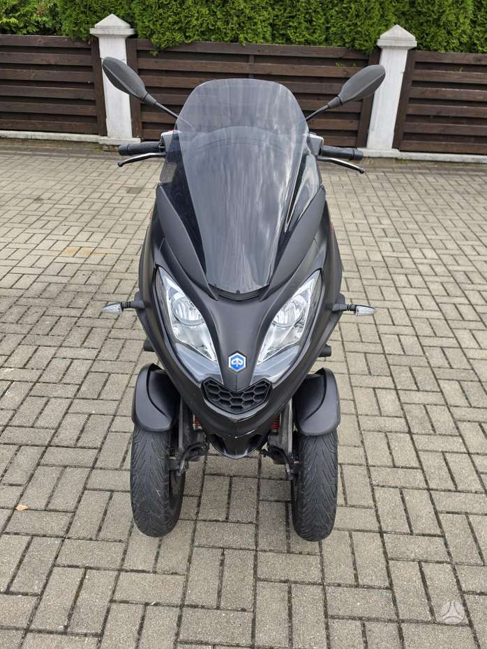 Piaggio MP3 300cc, triračiai