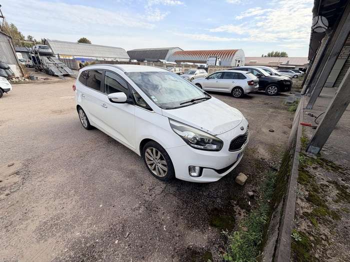 Kia Carens, 1.7 l., Универсал