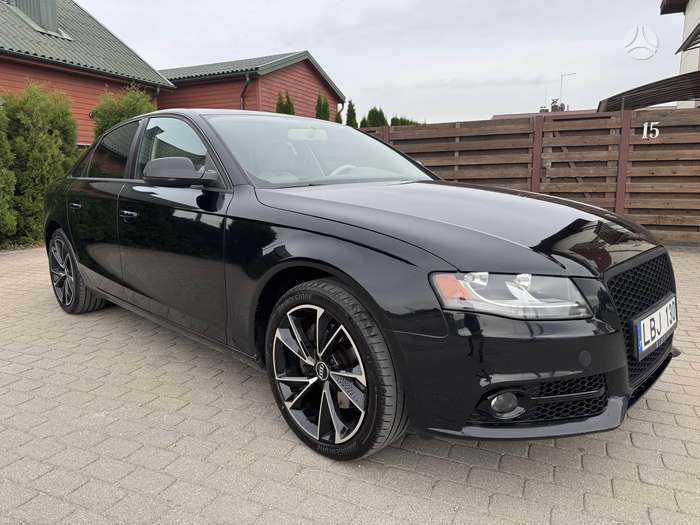 Audi A4, 2.0 l., saloon / sedan