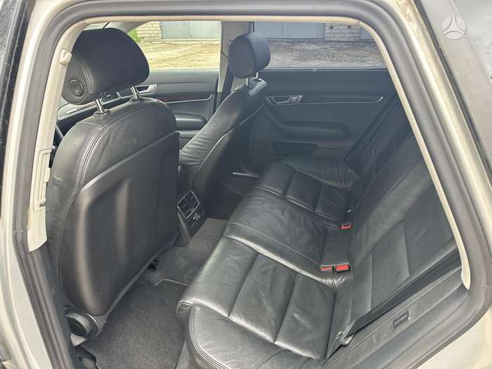 Audi A6, 3.0 l., universalas