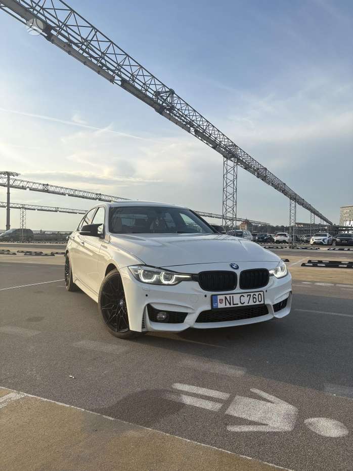 BMW 320, 2.0 l., Седан
