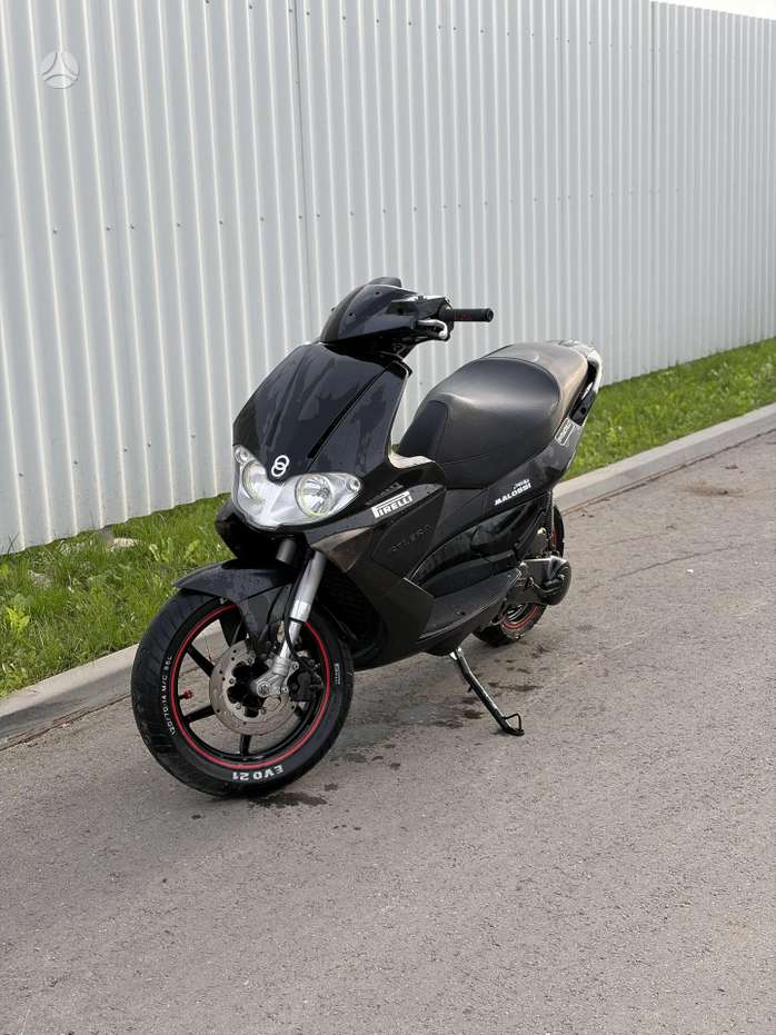 Gilera Runner 70cc, motoroleriai / mopedai