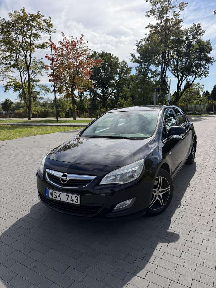 Opel Astra, 1.7 l., Хэтчбек