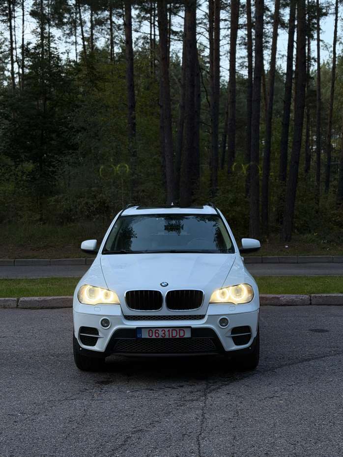 BMW X5, 3.0 l., off-road / crossover