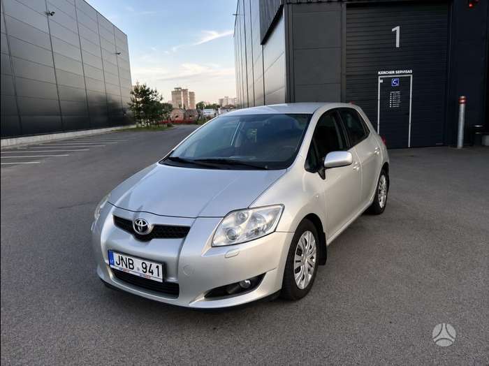 Toyota Auris, hatchback