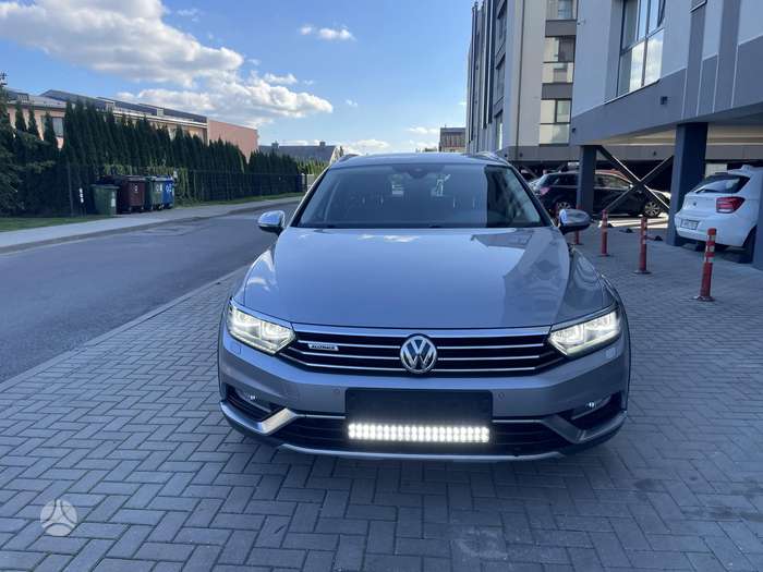 Volkswagen Passat, 2.0 l., Универсал