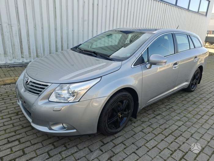 Toyota Avensis, 1.8 l., Универсал