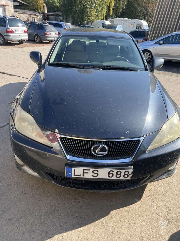 Lexus IS 220, 2.2 l., Седан
