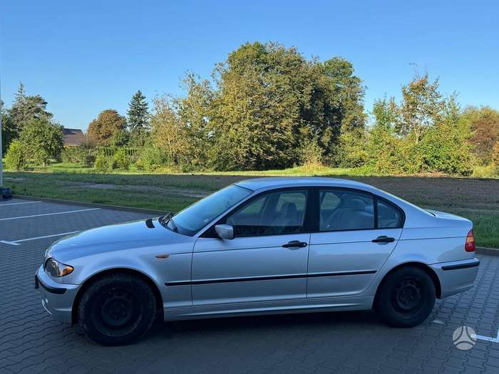 BMW 316, Седан