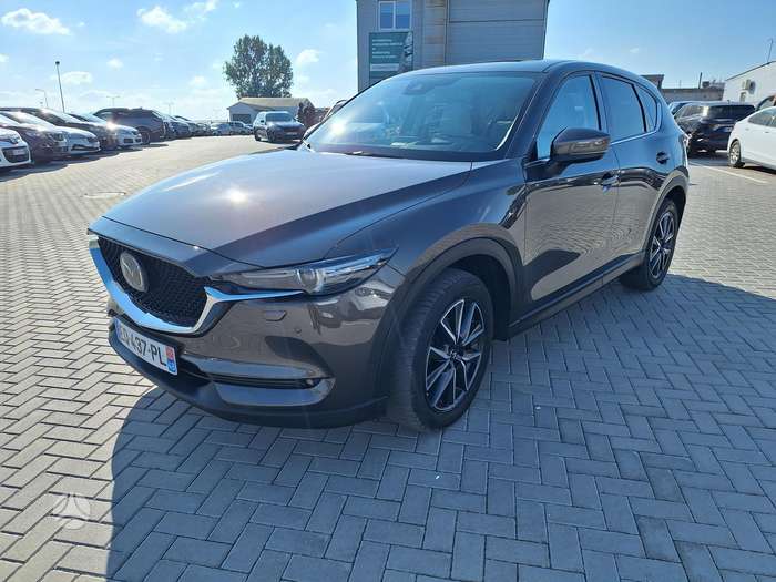 Mazda CX-5, 2.2 l., off-road / crossover